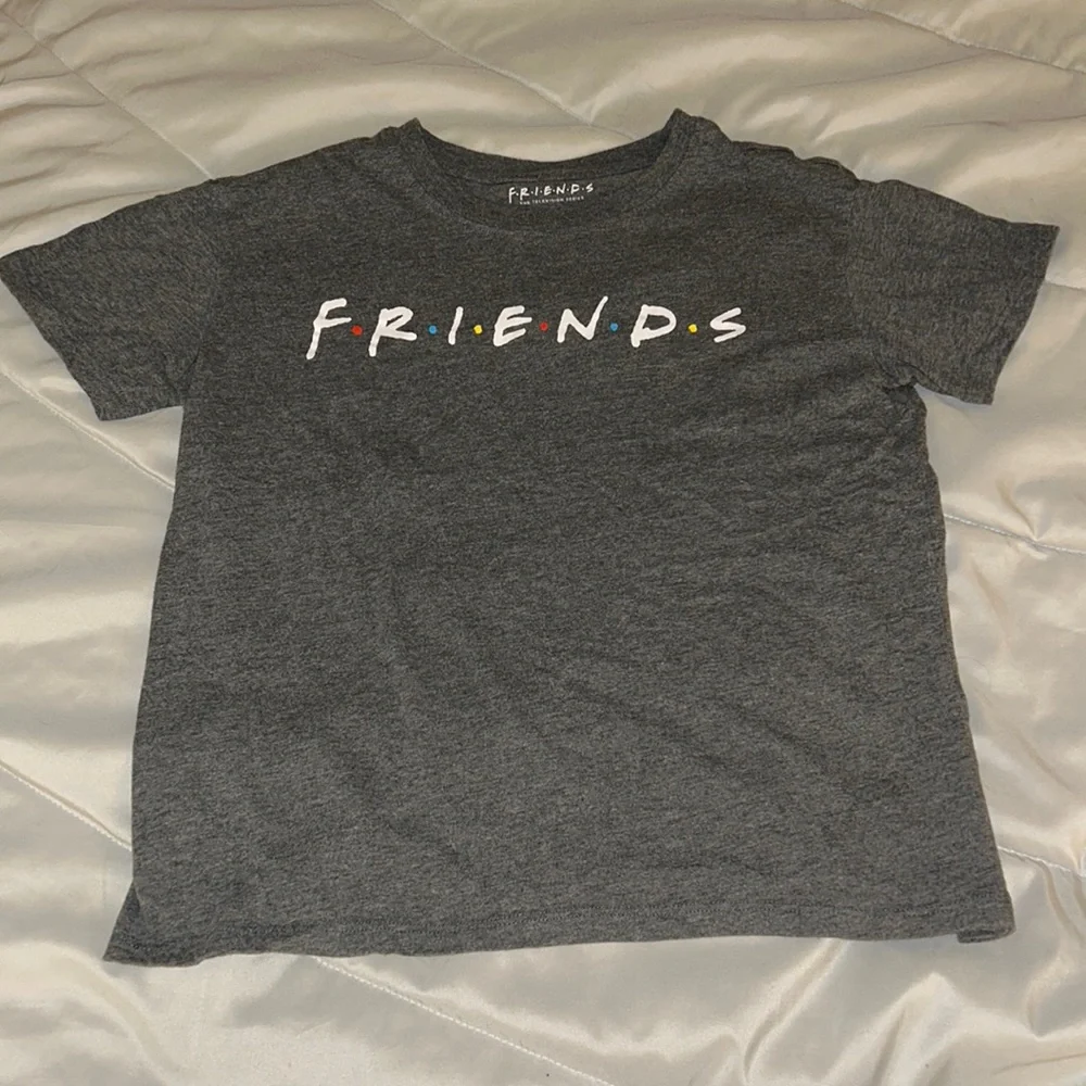FRIENDS tee - Picture 1 of 3
